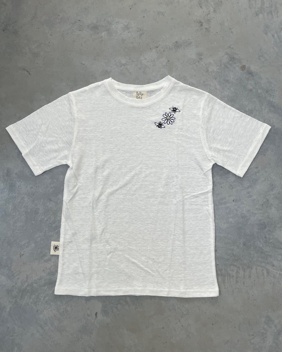 Tee Shirt Max Embroidery Bee-Friendly